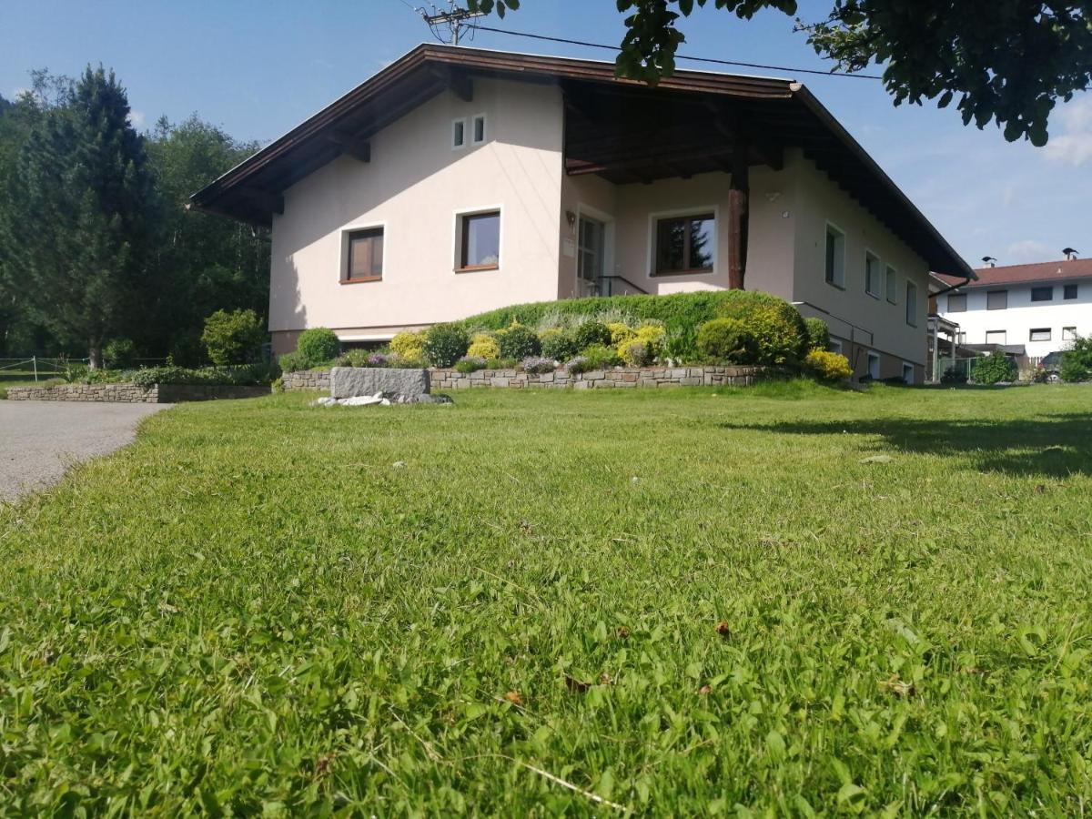 Prázdninový dům Apartmenthaus Paradise *
